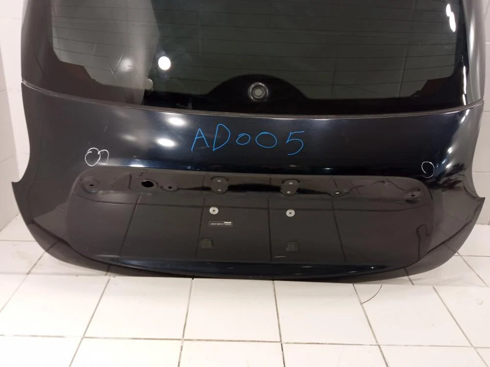 Дверь багажника со стеклом Nissan Juke I (2010—2014) - миниатюра 4