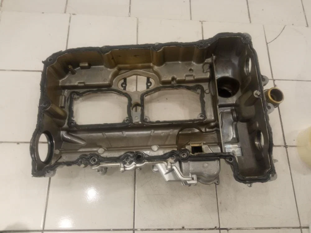 Клапанная крышка BMW 3 серия F30/F31 (2011—2015) - миниатюра 2