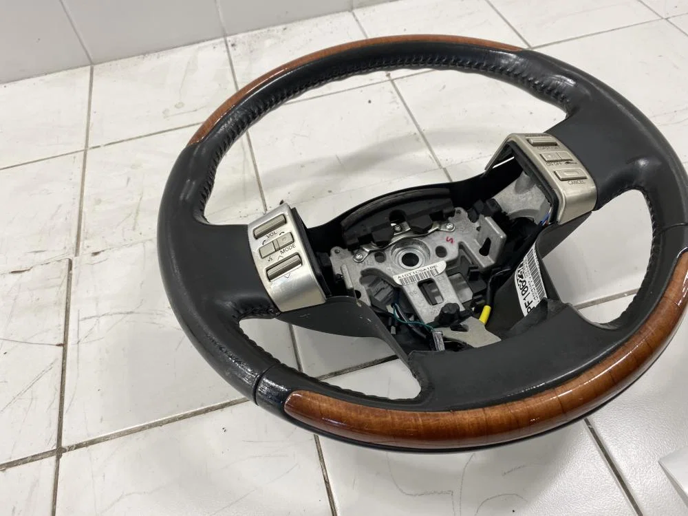 Рулевое колесо Infiniti QX56 I (2004—2007) - миниатюра 2