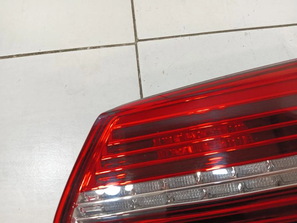 Фонарь задний внутренний правый Volkswagen Passat B8 (2014—2020) - миниатюра 6