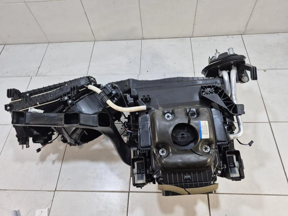 Корпус отопителя BMW X3 F25 (2010—2014) - изображение 1