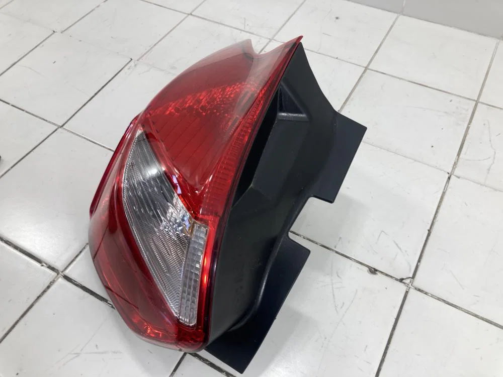 Фонарь задний левый Ford Focus III (2011—2015) - миниатюра 4