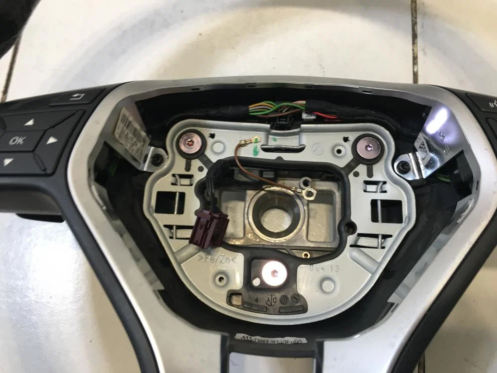 Рулевое колесо Mercedes-Benz E-класс W212/S212/C207/A207 рестайлинг (2013—2016) - миниатюра 10