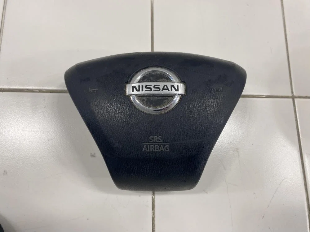 Подушка безопасности в рулевое колесо Nissan Pathfinder IV (2012—2017)