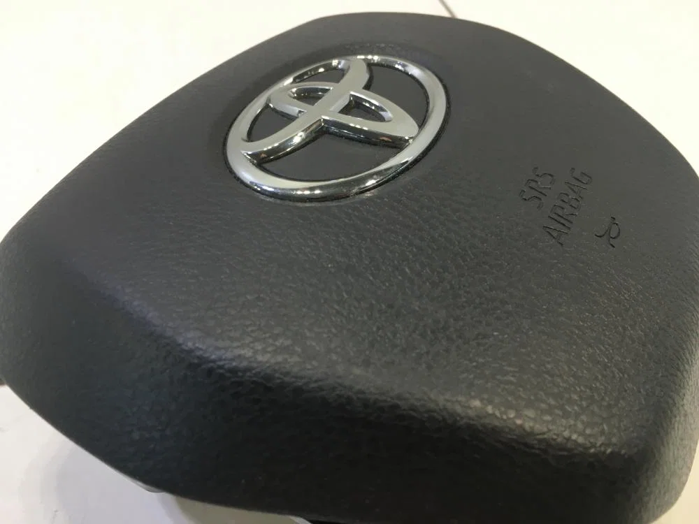 Подушка безопасности в рулевое колесо Toyota Camry XV70 (2017—2021) - миниатюра 4