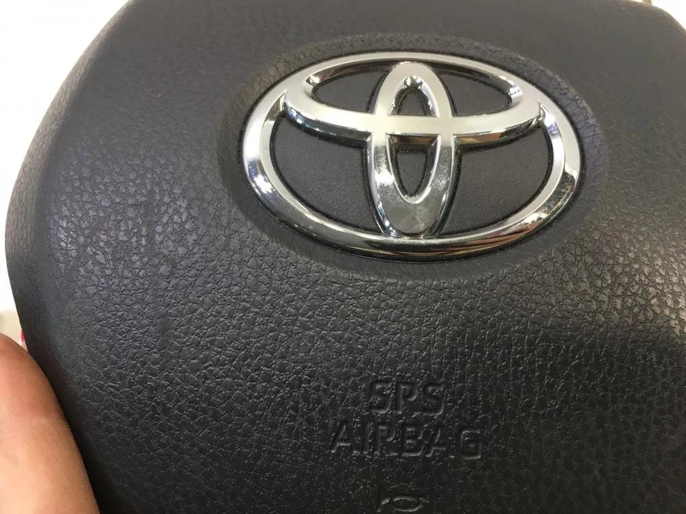 Подушка безопасности в рулевое колесо Toyota Camry XV70 (2017—2021) - миниатюра 6