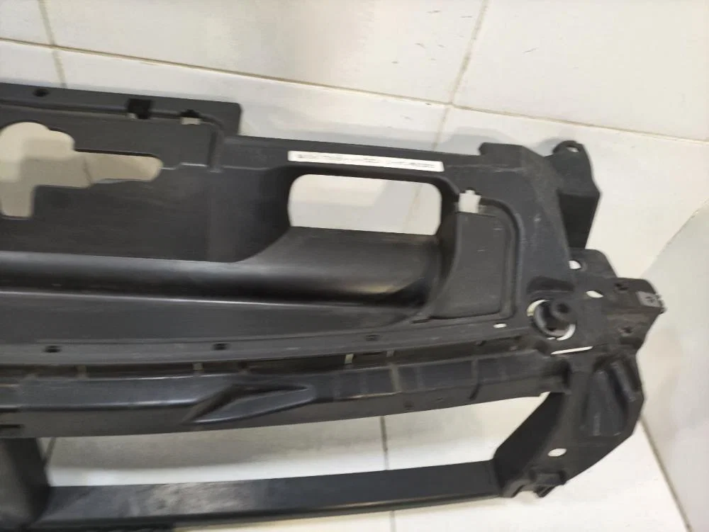 Накладка переднего бампера центральная Peugeot 308 II (2013—2017) - миниатюра 6