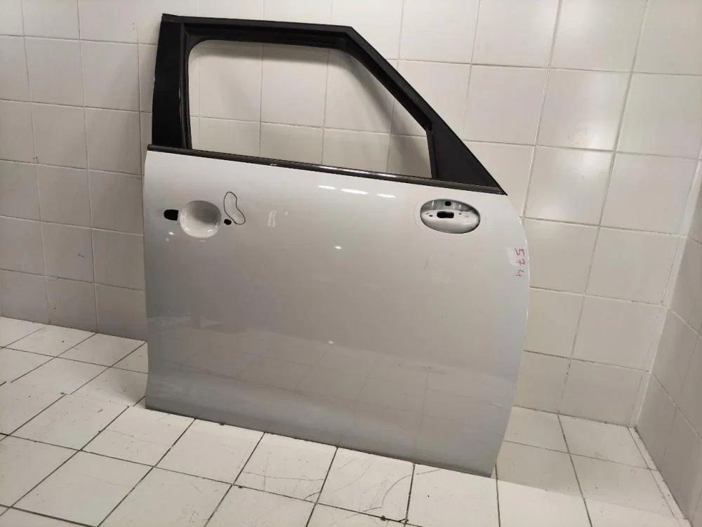 Дверь передняя правая Mini Cooper Countryman I (2010—2016) - миниатюра 2