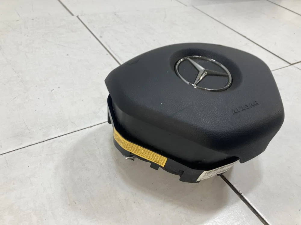 Подушка безопасности в рулевое колесо Mercedes-Benz A-класс W176 (2012—2015) - миниатюра 3