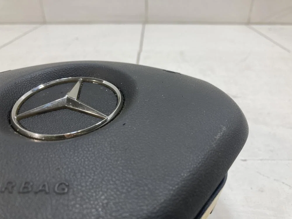 Подушка безопасности в рулевое колесо Mercedes-Benz A-класс W176 (2012—2015) - миниатюра 5