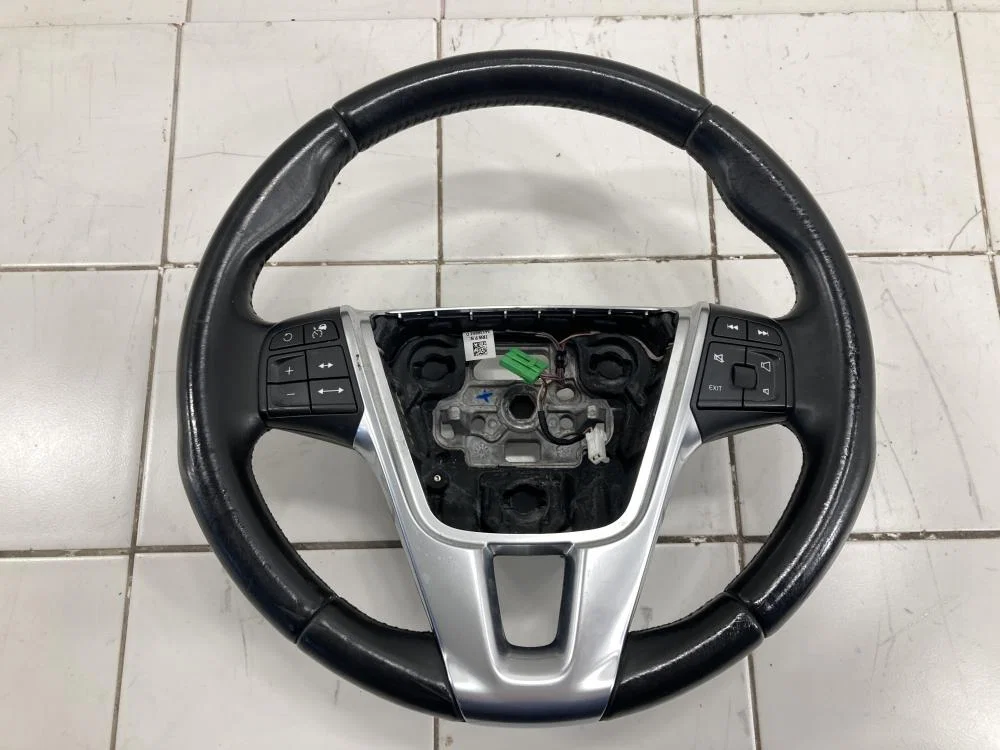 Рулевое колесо Volvo V40 II (2012—2016) - изображение 1