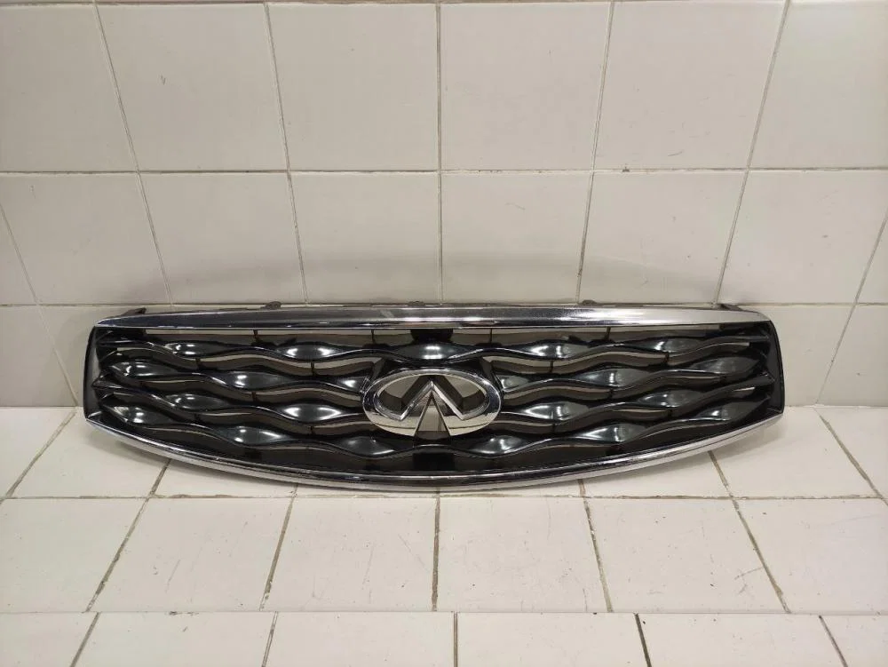 Решетка радиатора Infiniti FX35 II (2008—2011) - изображение 1
