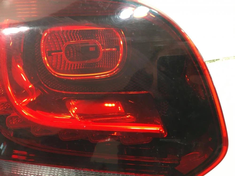 Фонарь задний внутренний левый Volkswagen Golf Mk6 (2008—2012) - миниатюра 9