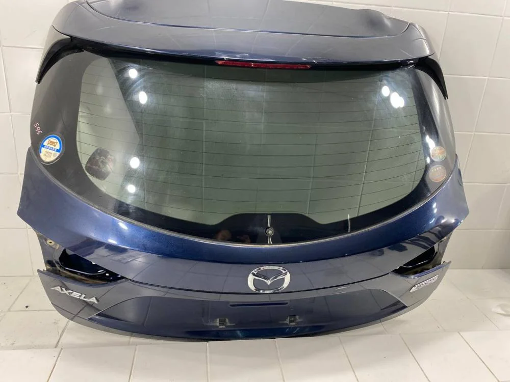 Дверь багажника со стеклом Mazda 3 BM (2013—2016) - изображение 1