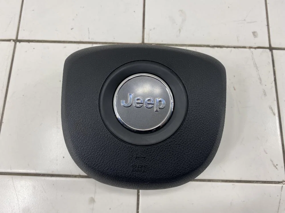 Подушка безопасности в рулевое колесо Jeep Grand Cherokee WK2 рестайлинг (2013—2023) - миниатюра 6