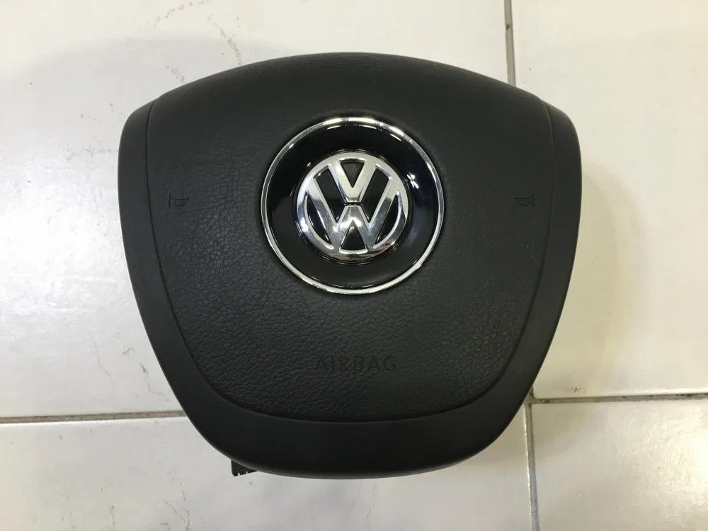 Подушка безопасности в рулевое колесо Volkswagen Touareg II (2010—2014)