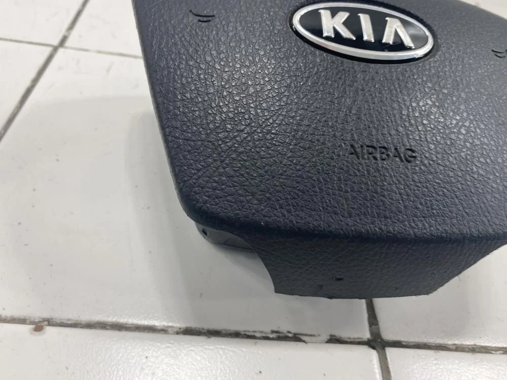 Подушка безопасности в рулевое колесо Kia Sorento II (2009—2012) - миниатюра 3