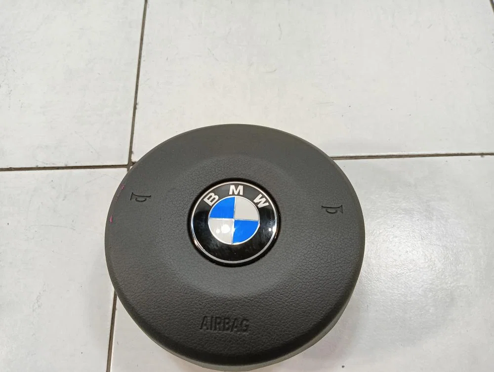 Подушка безопасности в рулевое колесо BMW 3 серия F30/F31 рестайлинг (2015—2020)