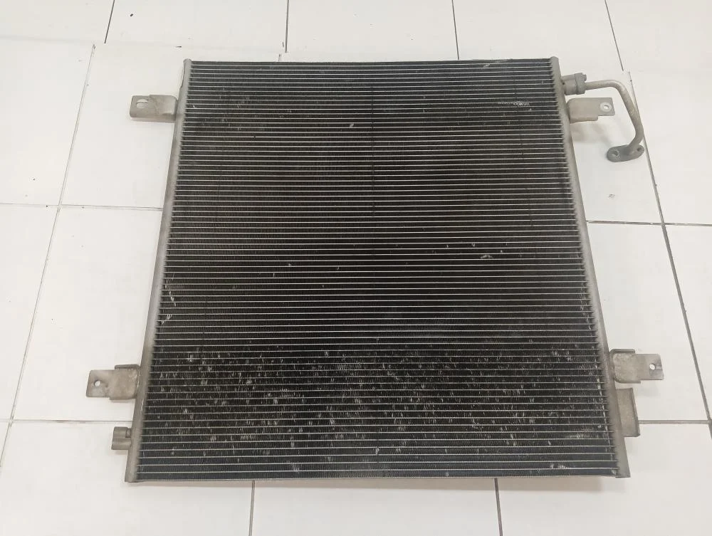 Радиатор кондиционера Infiniti QX80 I (2013—2014) - миниатюра 2