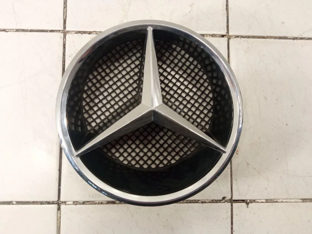 Эмблема Mercedes-Benz CLS-класс C218/X218 (2010—2014) - изображение 1