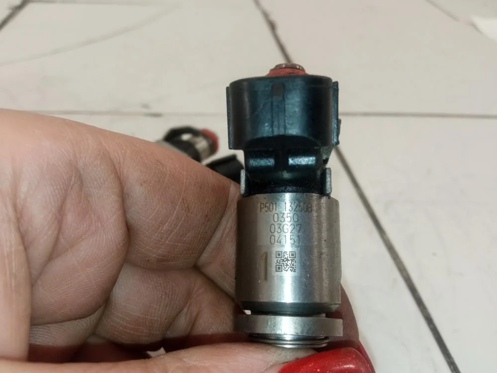 Форсунка инжекторная электрическая Mazda 3 BM (2013—2016) - миниатюра 8