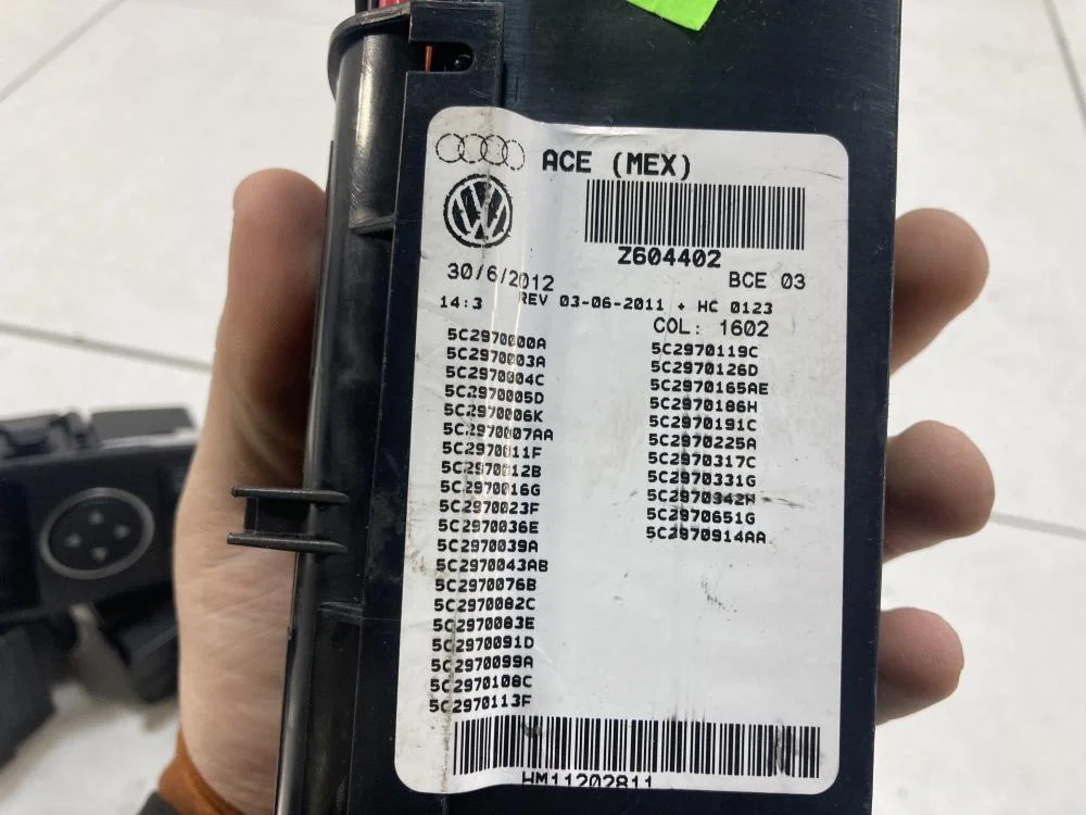 Блок предохранителей Volkswagen Beetle A5 (2011—2019) - миниатюра 10
