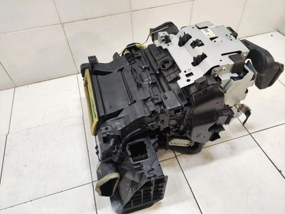 Корпус отопителя Nissan Leaf II (2017—2025) - миниатюра 3