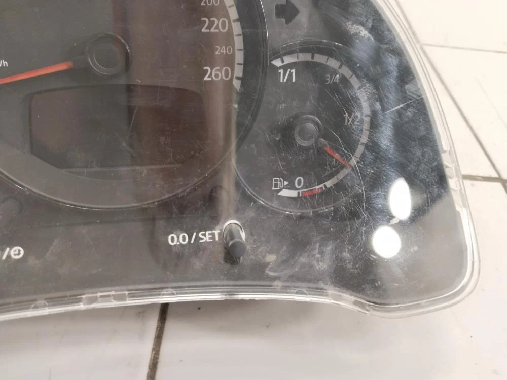 Панель приборов Volkswagen Beetle A5 (2011—2019) - миниатюра 10