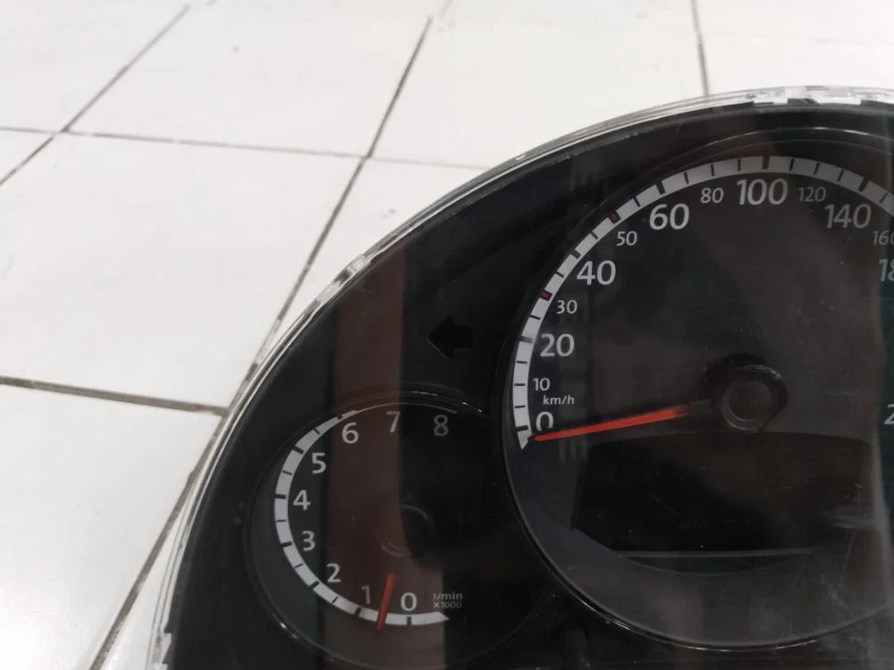 Панель приборов Volkswagen Beetle A5 (2011—2019) - миниатюра 5