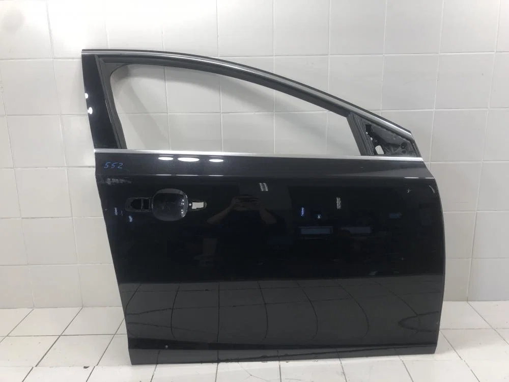 Дверь передняя правая Volvo V40 II (2012—2016) - изображение 1