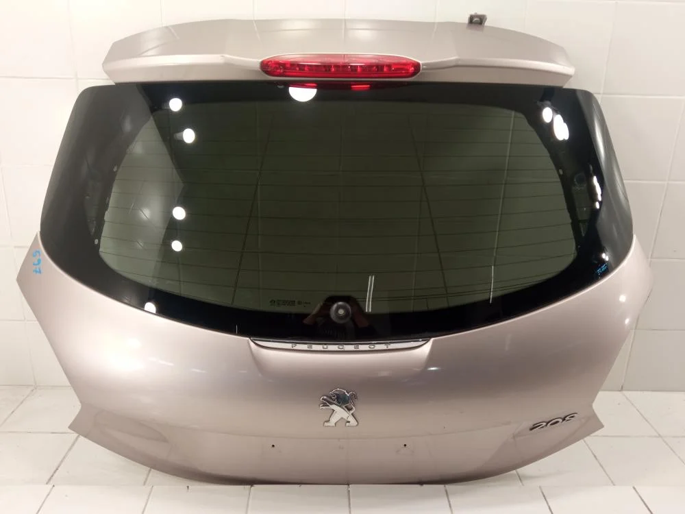 Дверь багажника со стеклом Peugeot 208 I (2012—2015) - миниатюра 2