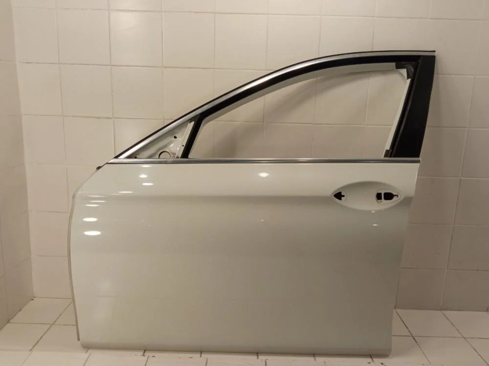 Дверь передняя левая BMW 5 серия F10/F11 (2009—2013) - изображение 1