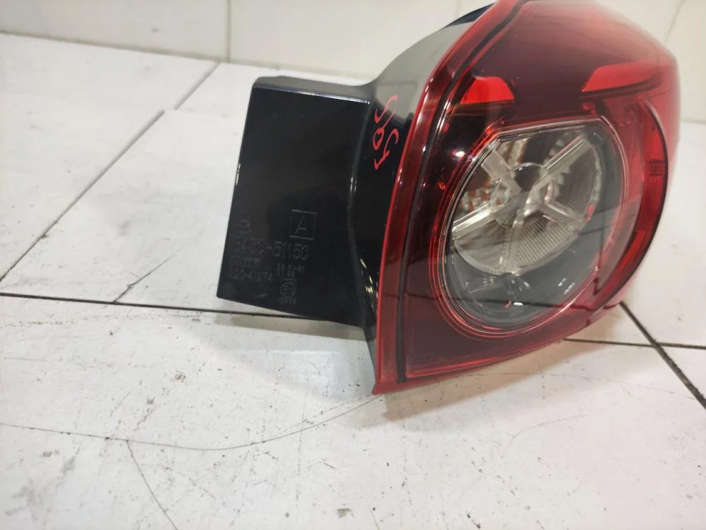 Фонарь задний наружный правый Mazda 3 BM (2013—2016) - миниатюра 3