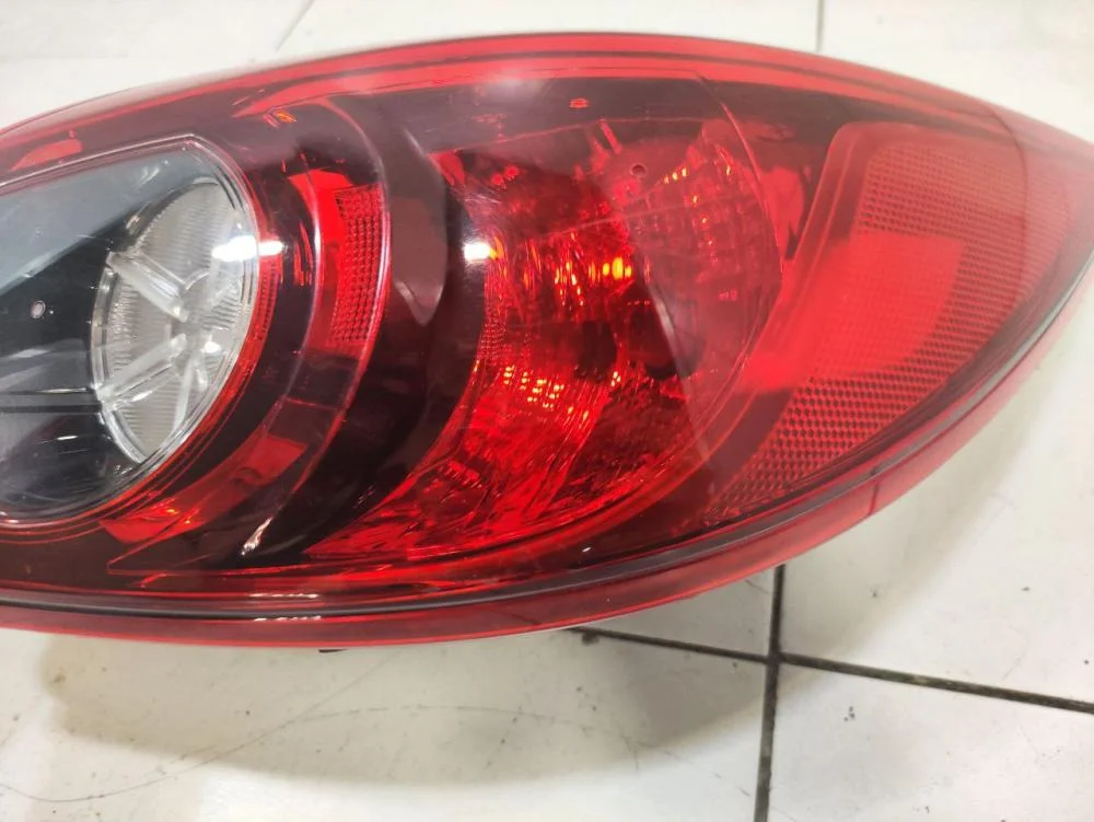 Фонарь задний наружный правый Mazda 3 BM (2013—2016) - миниатюра 9