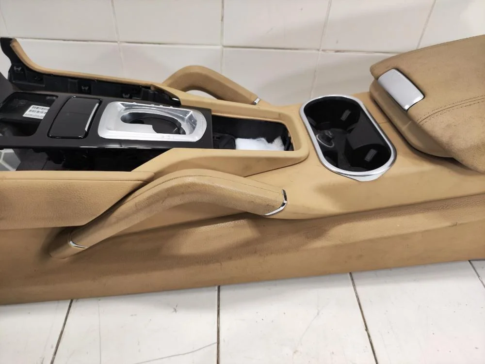 Консоль центральная Porsche Cayenne II (2010—2014) - миниатюра 4