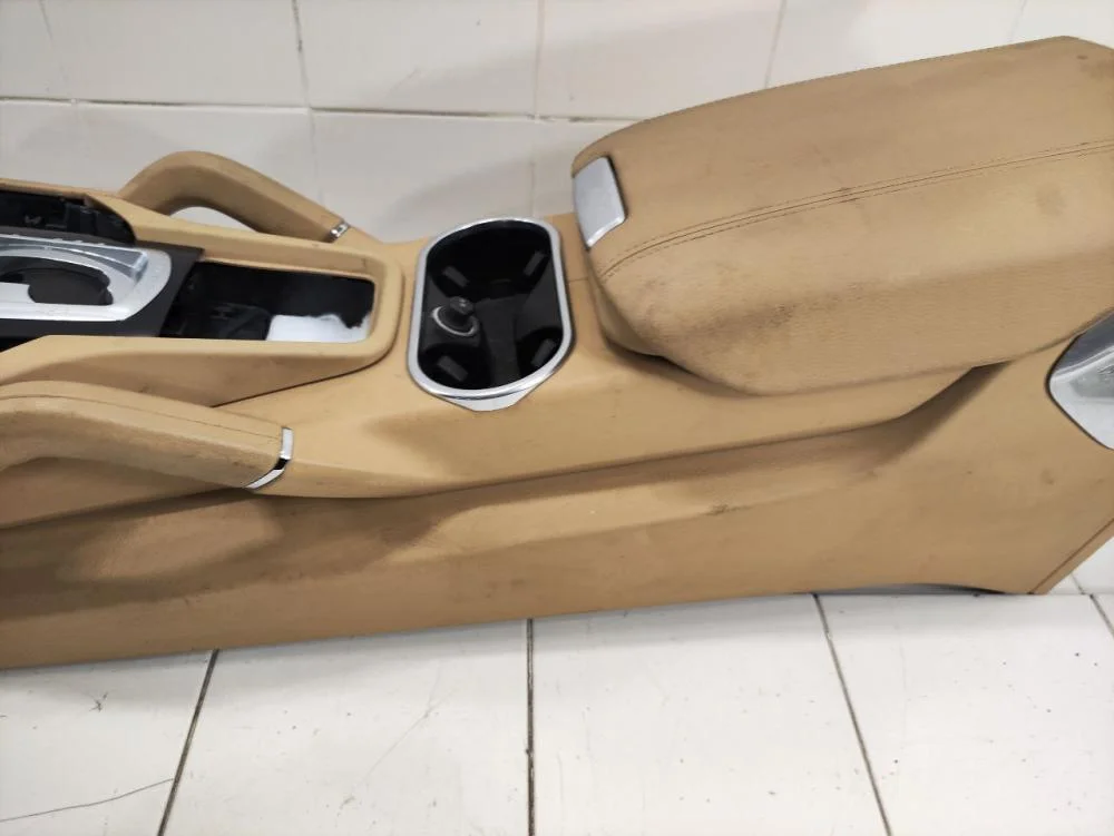 Консоль центральная Porsche Cayenne II (2010—2014) - миниатюра 7