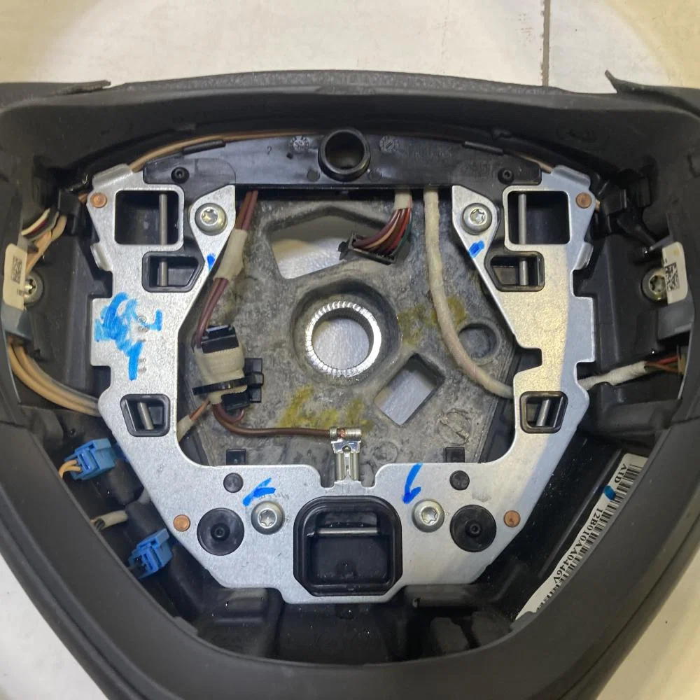 Рулевое колесо BMW 5 серия F10/F11 (2009—2013) - миниатюра 8