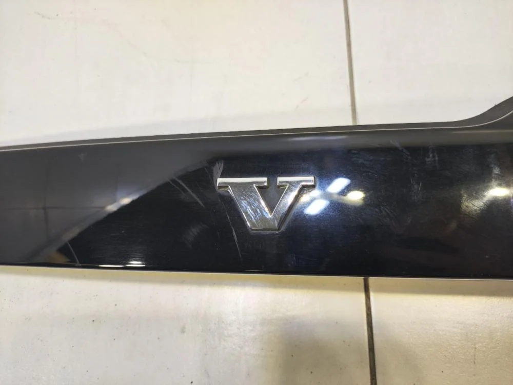Накладка двери багажника Volvo V60 I (2010—2013) - миниатюра 10