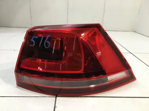 Фонарь задний наружный правый Volkswagen Golf Mk7 (2012—2017)