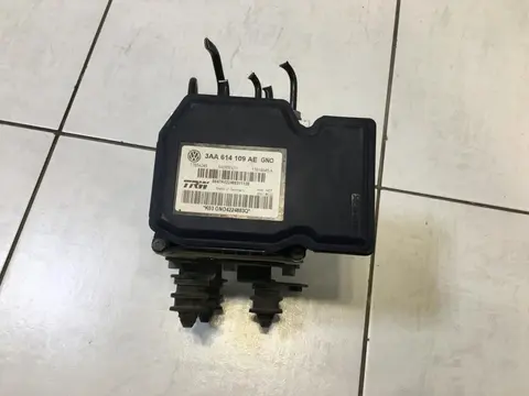 Блок ABS Volkswagen Passat CC B6 (2008—2012)
