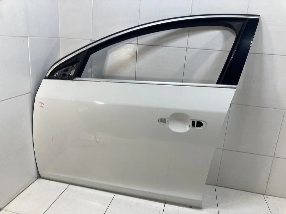 Дверь передняя левая Volvo V60 I (2010—2013) - миниатюра 3
