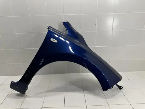 Крыло переднее правое Nissan Leaf I (2010—2017)