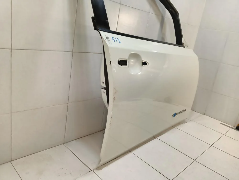 Дверь передняя правая Nissan Leaf I (2010—2017) - миниатюра 4