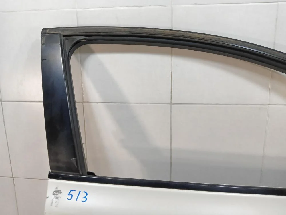Дверь передняя правая Nissan Leaf I (2010—2017) - миниатюра 6