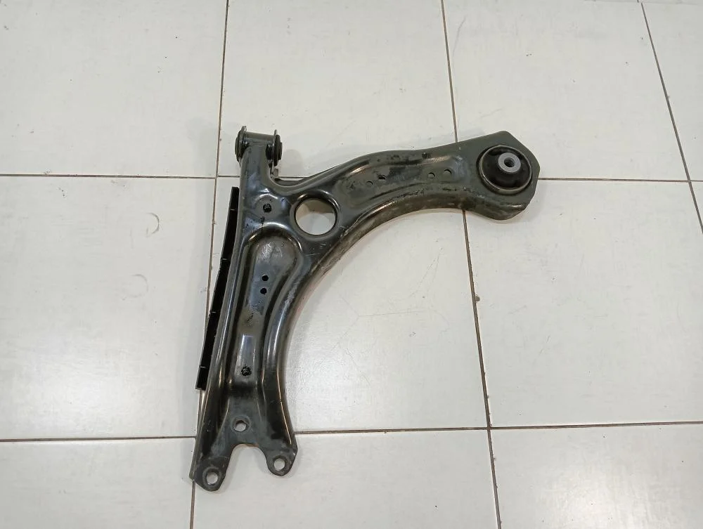 Рычаг передний левый Volkswagen T-Cross I (2018—2023) - изображение 1