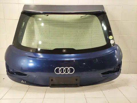 Дверь багажника со стеклом Audi A1 8X (2010—2015)