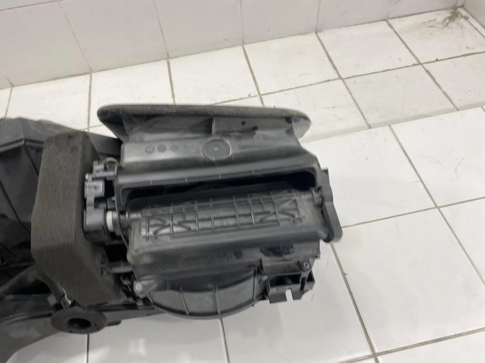 Корпус отопителя Audi A8 D4 (2010—2014) - миниатюра 8
