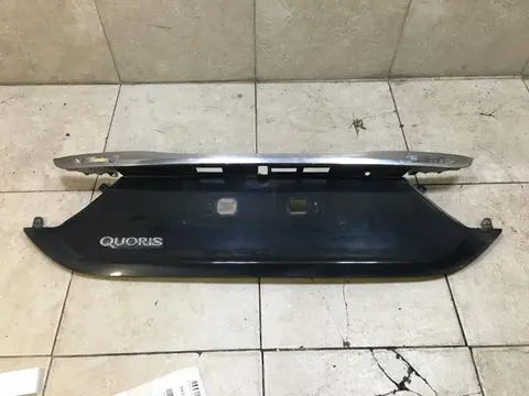 Накладка крышки багажника Kia Quoris I (2012—2014)