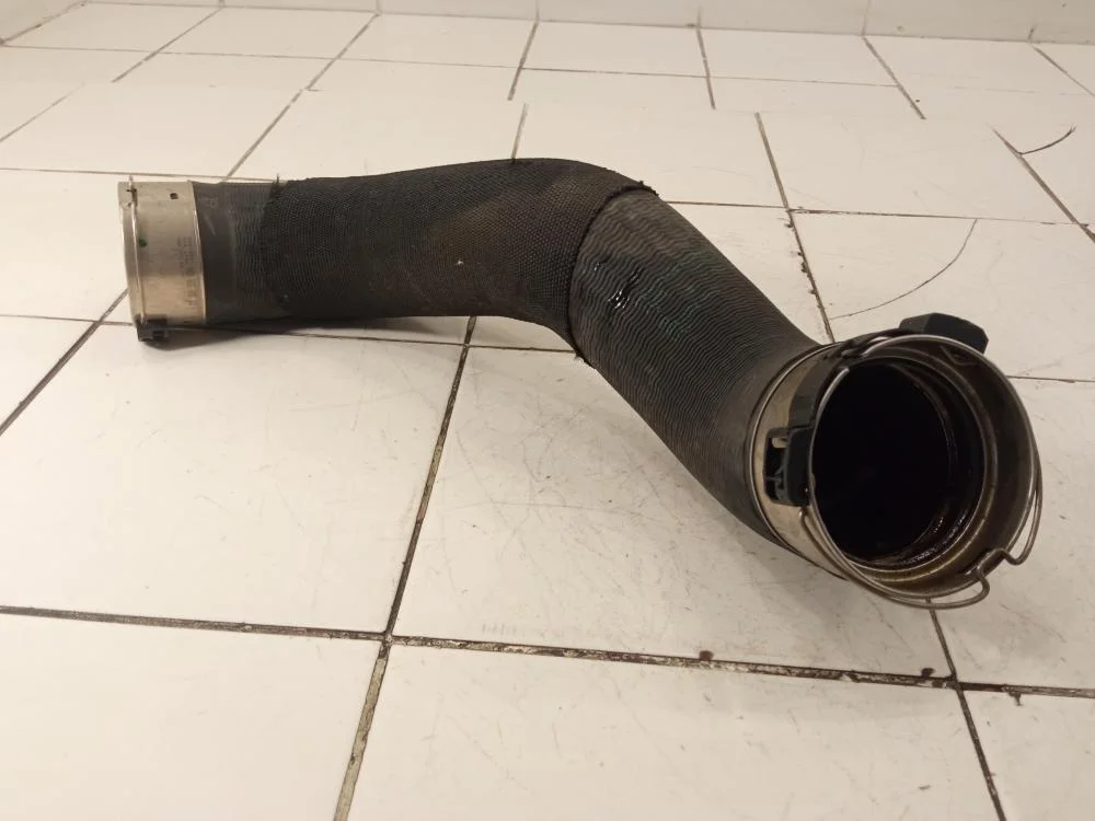 Патрубок интеркулера BMW X1 F48 (2015—2019) - миниатюра 4