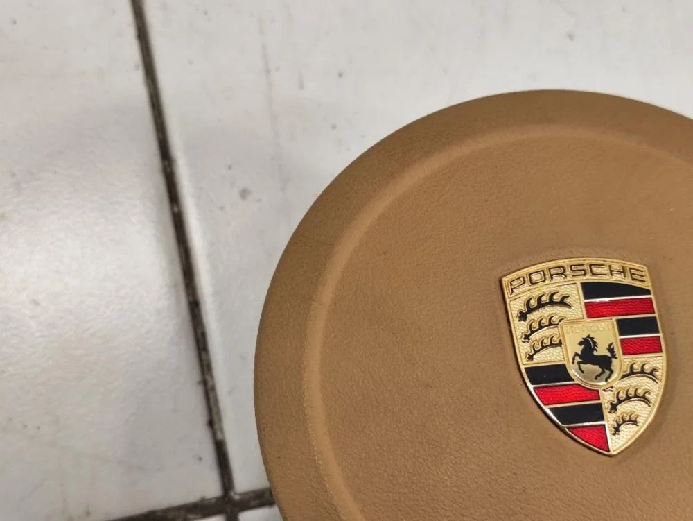Крышка подушки безопасности в рулевое колесо Porsche Cayenne II (2010—2014) - миниатюра 4